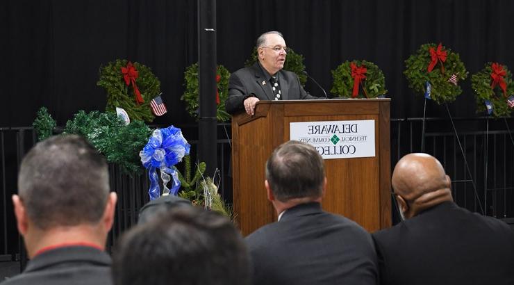 Maj. Gen. (retired) Frank Vavala, the College's veterans advocacy specialist, introduces the Wreaths Across America program.